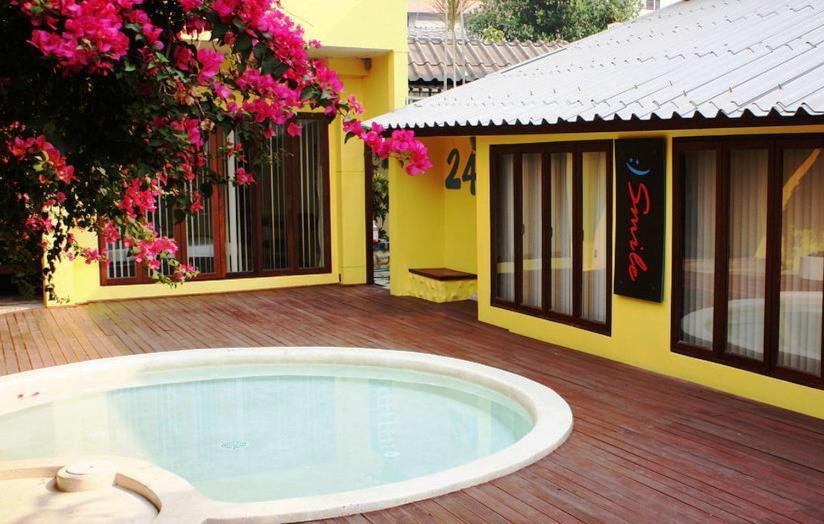 Smile House Guesthouse شيانغ ماي المظهر الخارجي الصورة