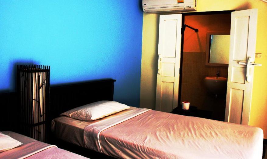 Smile House Guesthouse شيانغ ماي الغرفة الصورة