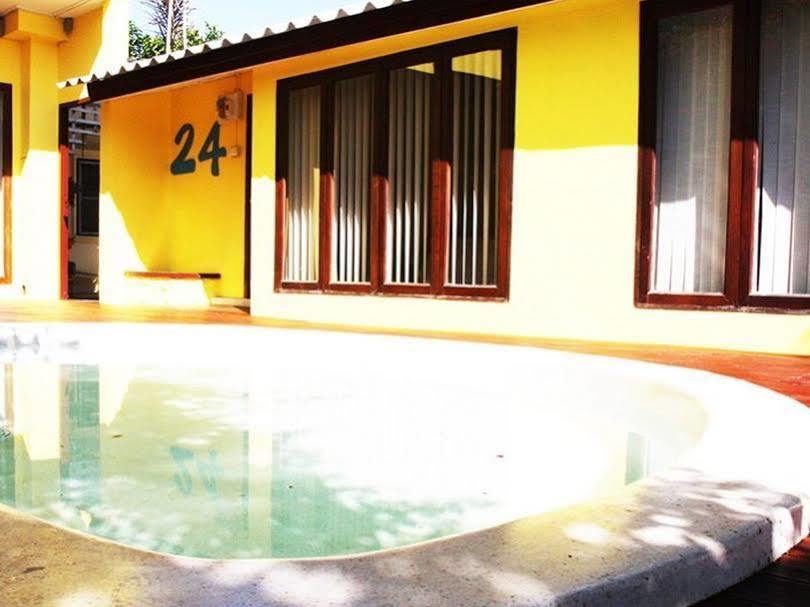 Smile House Guesthouse شيانغ ماي المظهر الخارجي الصورة
