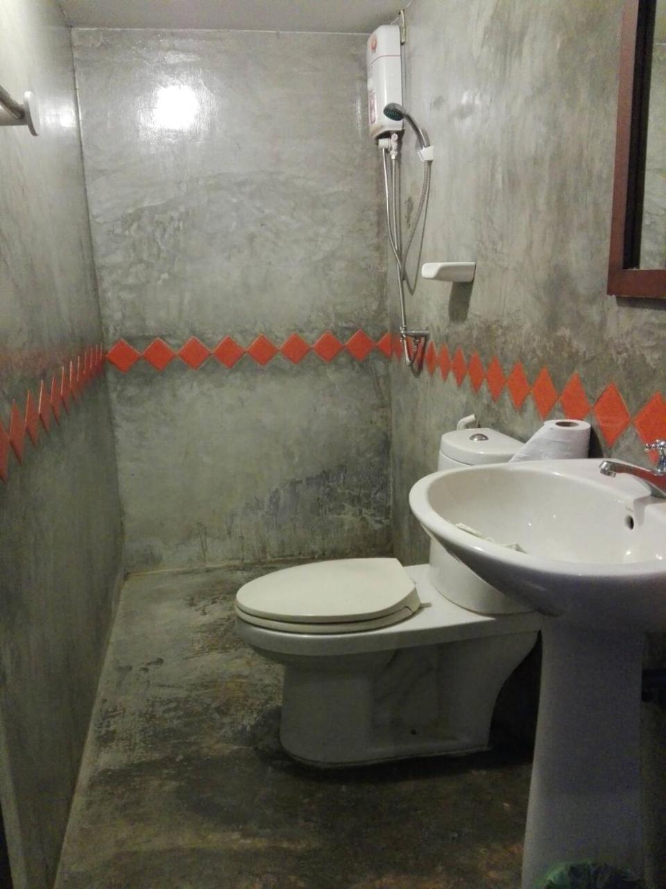 Smile House Guesthouse شيانغ ماي المظهر الخارجي الصورة